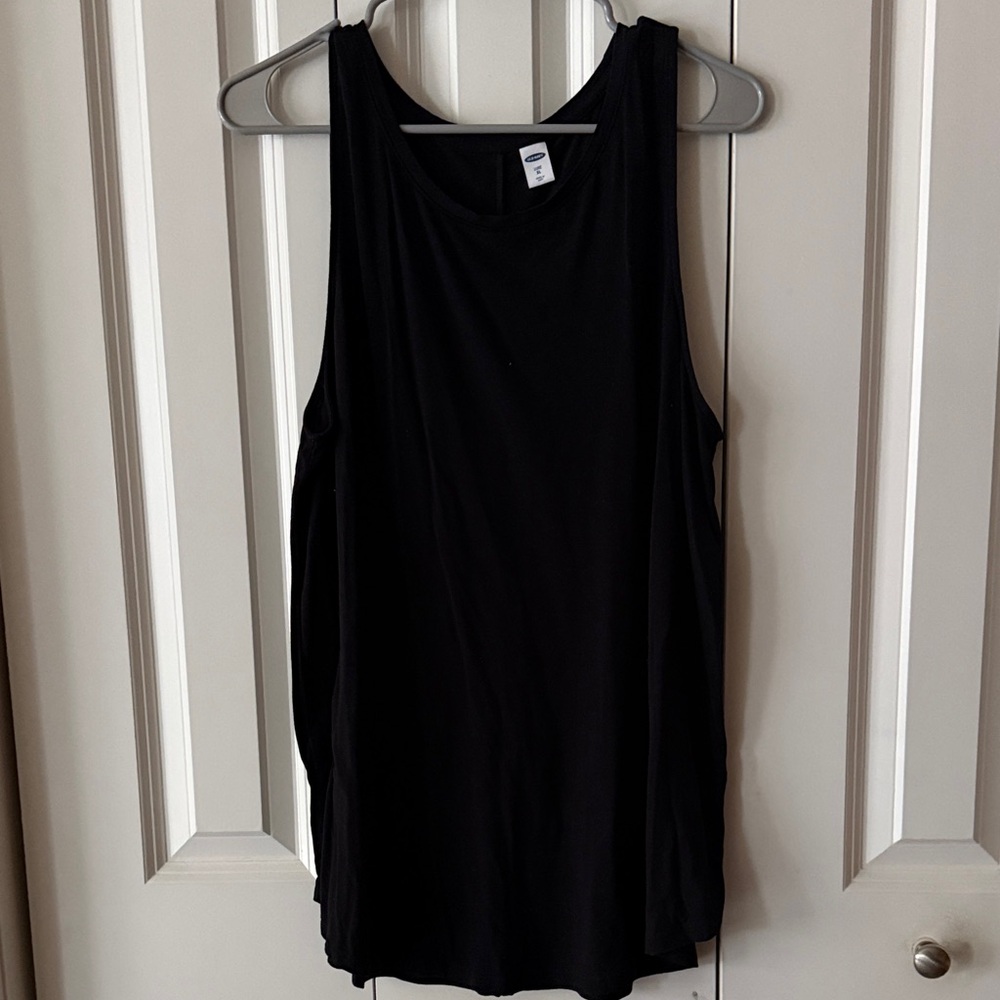 Old Navy Black Scoop Neck Tank Top